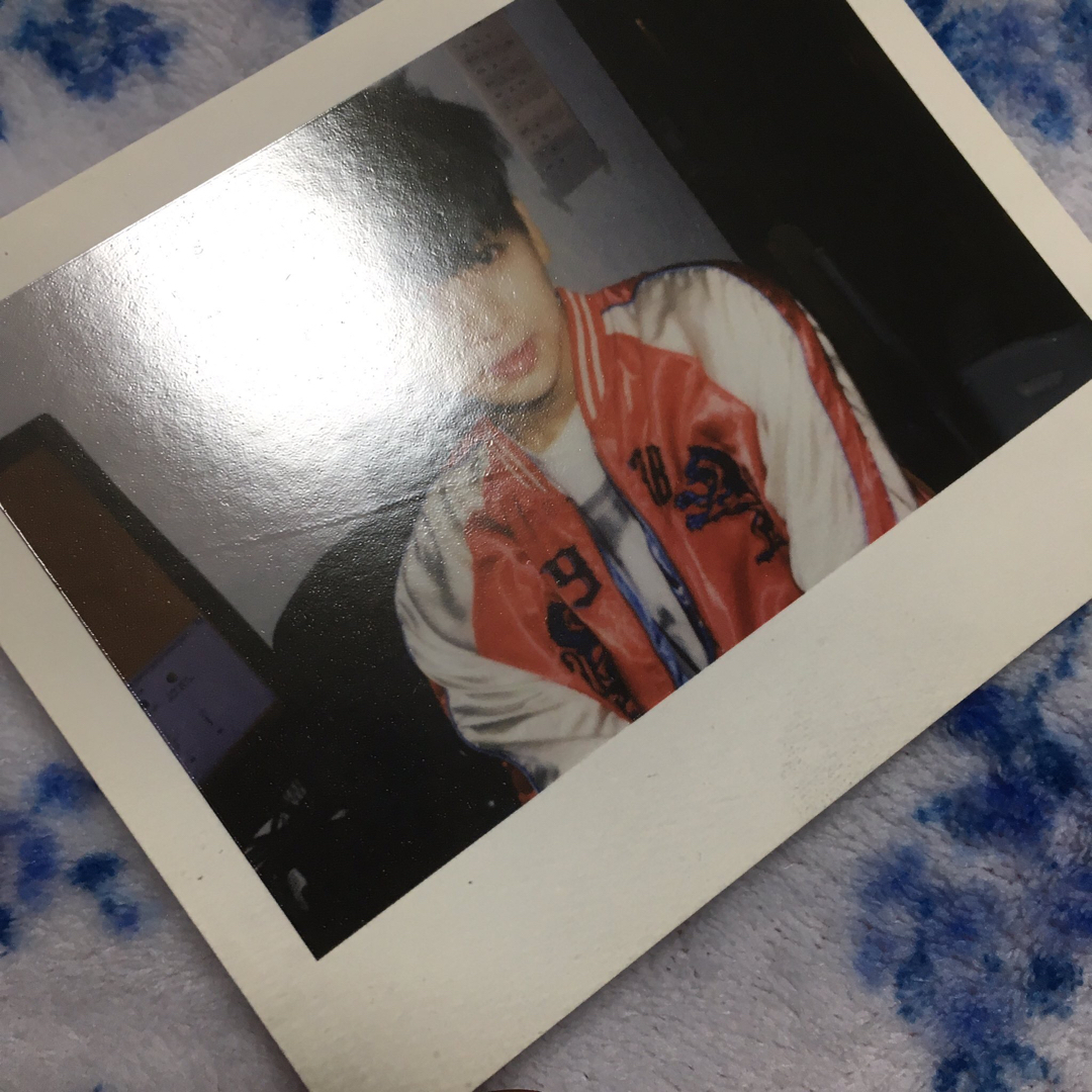 iKON(アイコン)のiKON ユニョン ポラロイドカード エンタメ/ホビーのタレントグッズ(アイドルグッズ)の商品写真