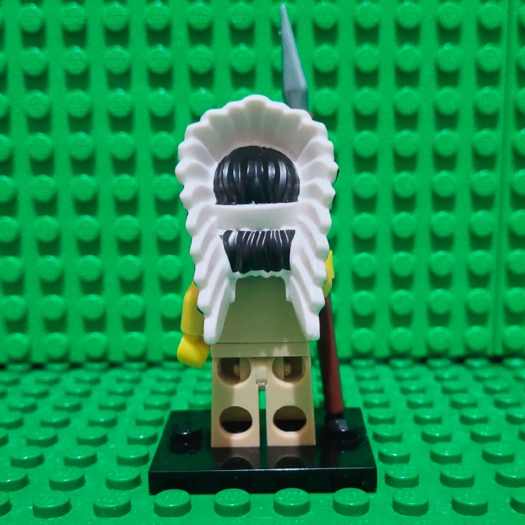 Lego(レゴ)のLEGO 8803 ミニフィギュア シリーズ3 部族の長 先住民 エンタメ/ホビーのおもちゃ/ぬいぐるみ(その他)の商品写真