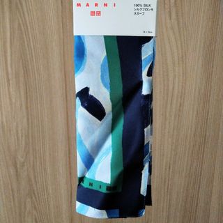 ユニクロ(UNIQLO)のUNIQLO  ユニクロ  マルニ　シルク　スカーフ(バンダナ/スカーフ)