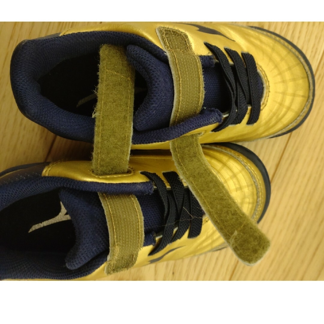 MIZUNO(ミズノ)のMIZUNO サッカーシューズ レビュラ3 16cm キッズ/ベビー/マタニティのキッズ靴/シューズ(15cm~)(スニーカー)の商品写真
