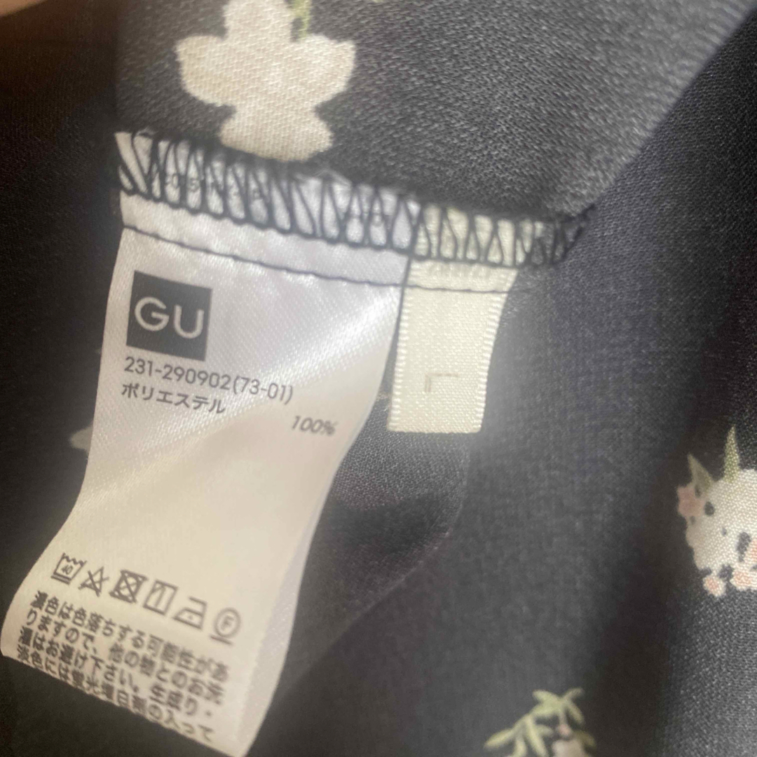 GU(ジーユー)のジーユー　花柄シャツ レディースのトップス(シャツ/ブラウス(長袖/七分))の商品写真