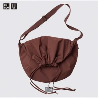 ユニクロ(UNIQLO)の新品　ユニクロU UNIQLO U ドローストリングショルダーバッグ　ワイン(ショルダーバッグ)