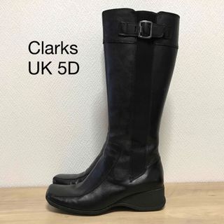 クラークス(Clarks)のClarks ロングブーツ サイドゴア サイドジップ ベルトスタッズ(ブーツ)