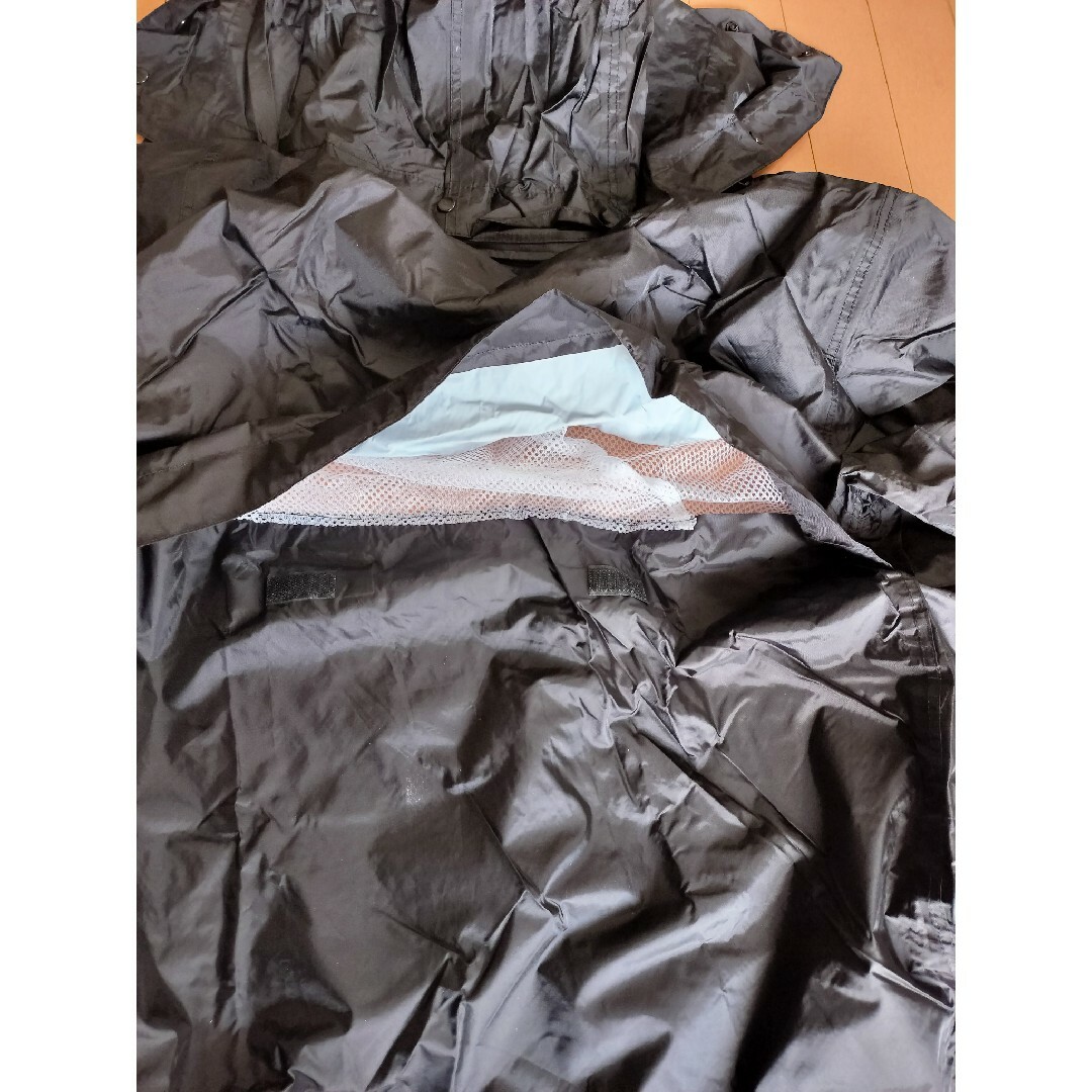 レインコート　上下セット　黒　Mサイズ レディースのファッション小物(レインコート)の商品写真
