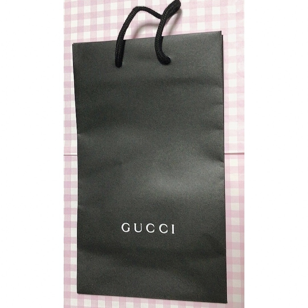 Gucci(グッチ)のGUCCI  グッチ　紙袋　財布 レディースのバッグ(ショップ袋)の商品写真