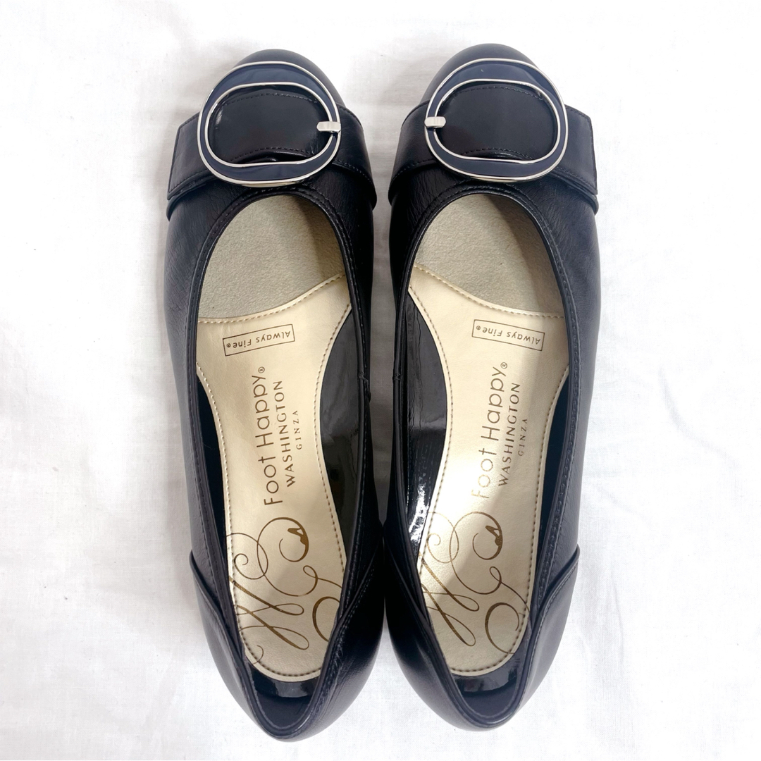 銀座ワシントン(ギンザワシントン)の美品✨️銀座ワシントン　パンプス　フラット バックル　ネイビー レザー 23.5 レディースの靴/シューズ(ハイヒール/パンプス)の商品写真