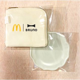 ブルーノ(BRUNO)の【新品 未使用】マクドナルド　福袋　2点  コインポーチ ・ミニプレート(日用品/生活雑貨)