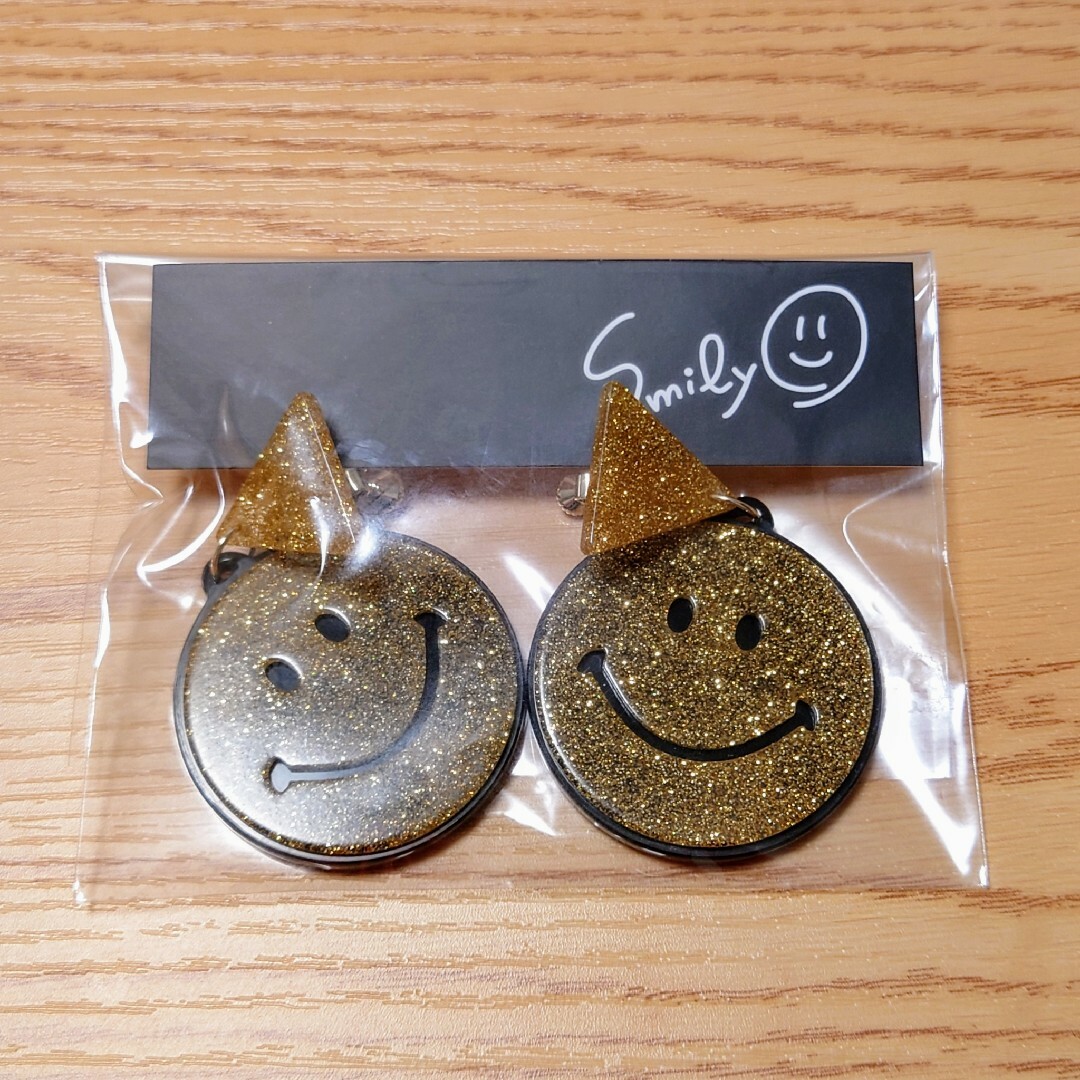 BEAMS(ビームス)の【未開封】BEAMS★SMILY FACE  イヤリング レディースのアクセサリー(イヤリング)の商品写真