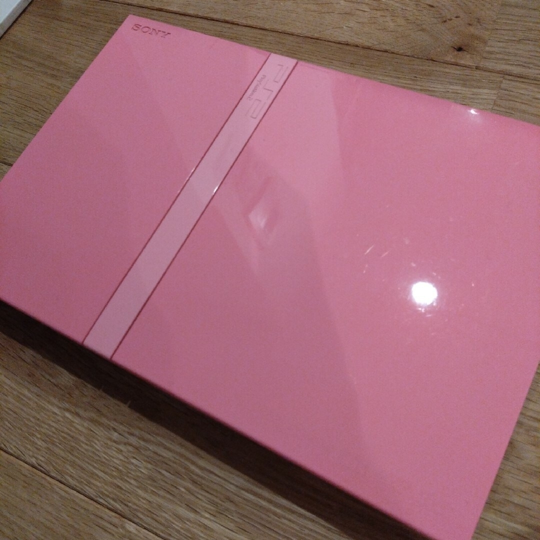 PlayStation2(プレイステーション2)のPS2　プレイステーション2　ピンク　SCPH-77000 PK　pink エンタメ/ホビーのゲームソフト/ゲーム機本体(家庭用ゲーム機本体)の商品写真