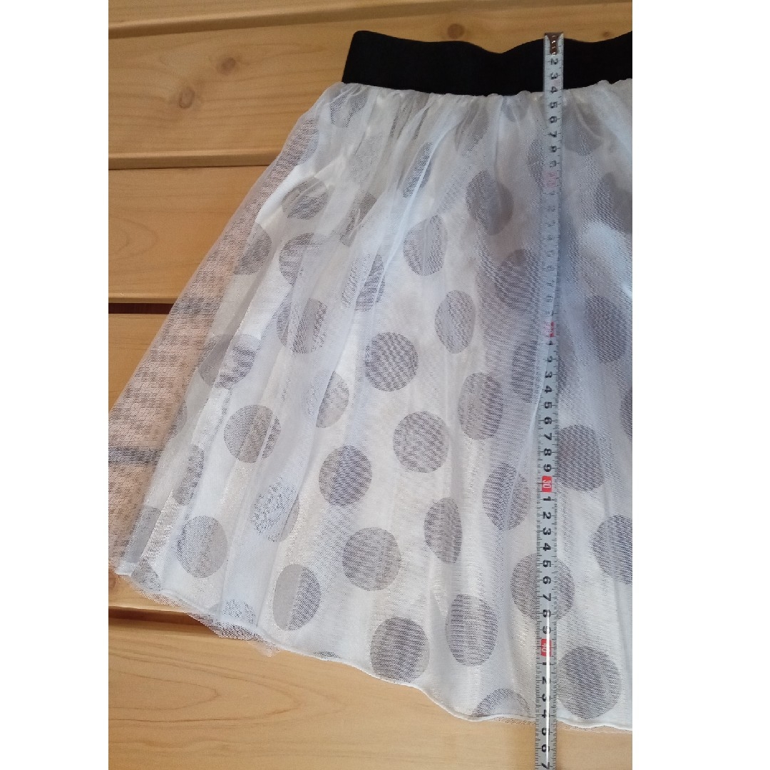 Disney(ディズニー)のディズニーリゾート　ドットチュールスカート　白 レディースのスカート(ミニスカート)の商品写真