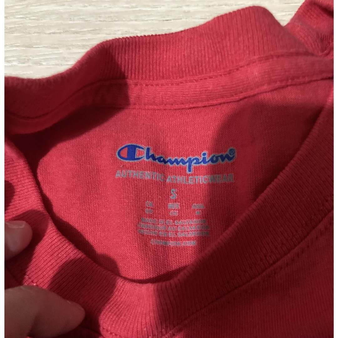 Champion(チャンピオン)のChampion チャンピオン 長袖カットソー Sサイズ 赤 レッド  メンズのトップス(Tシャツ/カットソー(七分/長袖))の商品写真