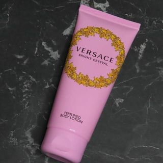 ヴェルサーチ(VERSACE)のVERSACEボディーローション保湿化粧品ブライトクリスタル香水ヴェルサーチェ(ボディローション/ミルク)