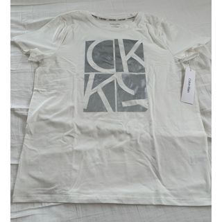 カルバンクライン(Calvin Klein)のカルバンクライン　Tシャツ　新品タグ付き　ホワイト(Tシャツ(半袖/袖なし))