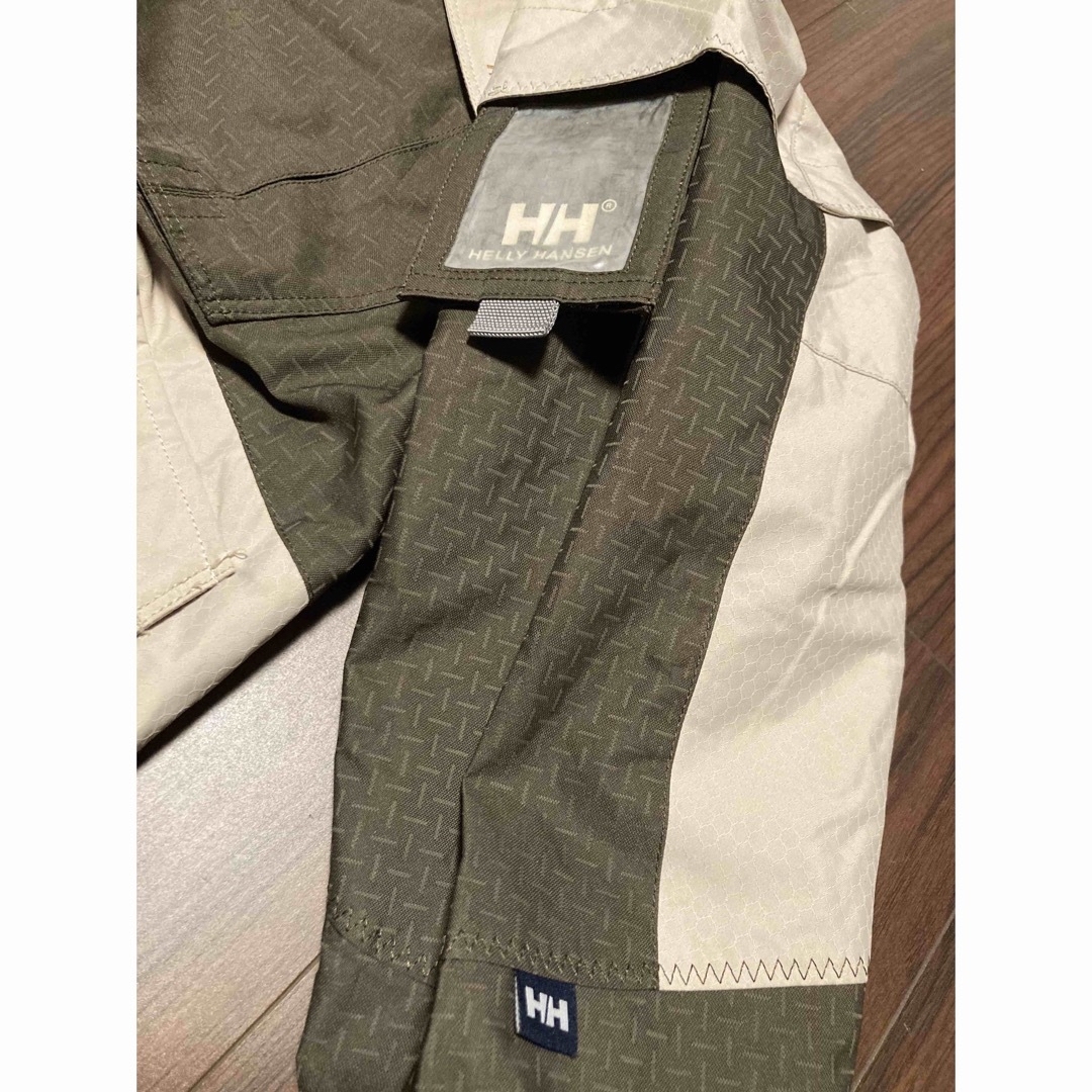 HELLY HANSEN(ヘリーハンセン)の【H/H HELLY HANSEN】スノボウェア(※訳あり) スポーツ/アウトドアのスノーボード(ウエア/装備)の商品写真