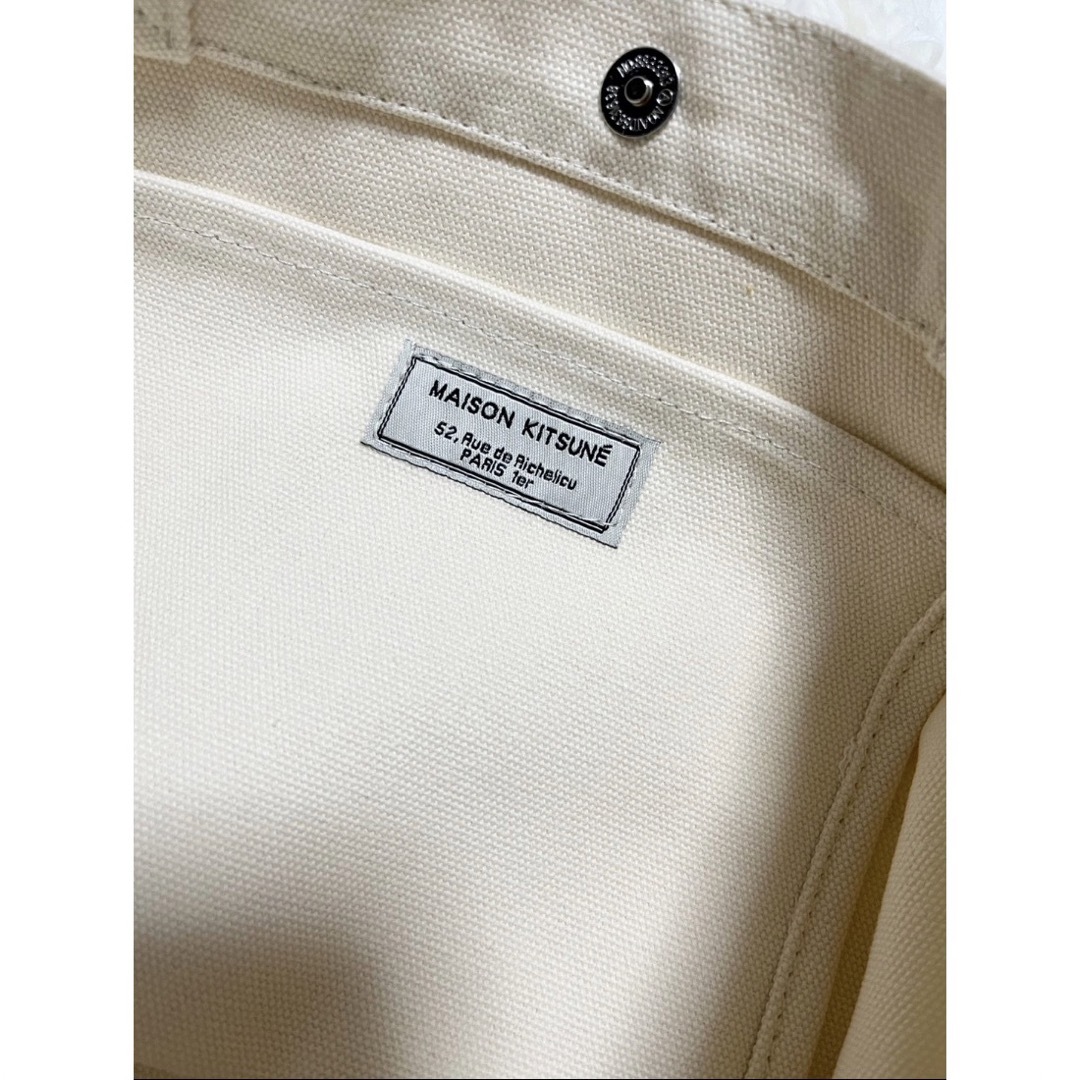 メゾンキツネ‼️MAISON KITSUNE 　トートバッグ　ホワイト レディースのバッグ(トートバッグ)の商品写真