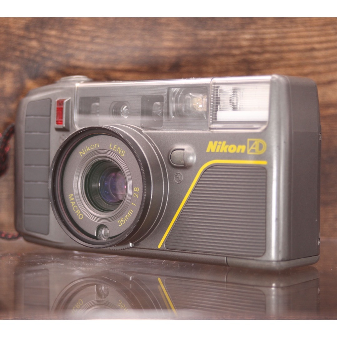 Nikon(ニコン)のフィルムカメラ　NIKON L35AD3 希少限定カラー スマホ/家電/カメラのカメラ(フィルムカメラ)の商品写真