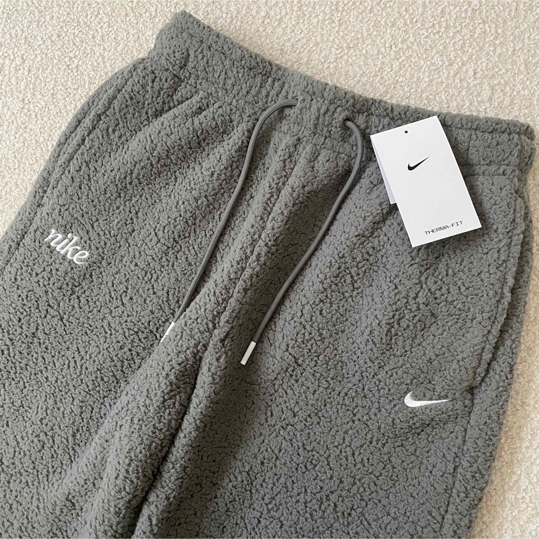 NIKE(ナイキ)の【定価18040円】NIKE ボア素材 パーカー パンツ セットアップ Sサイズ レディースのレディース その他(セット/コーデ)の商品写真