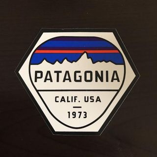 パタゴニア(patagonia)の(縦7.5cm横8.9cm)patagonia パタゴニア　公式ステッカー(その他)