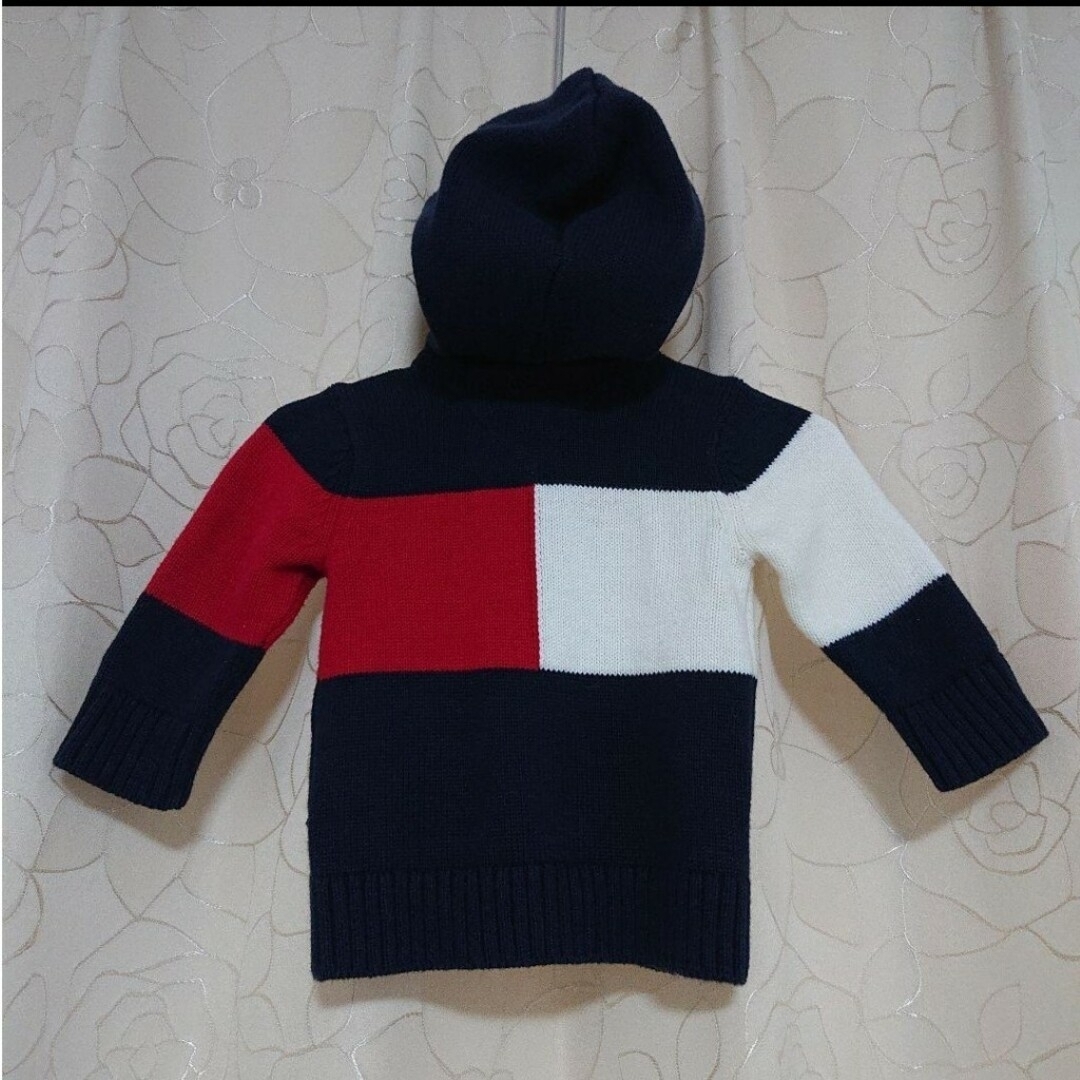 TOMMY HILFIGER(トミーヒルフィガー)の【ひろママさん専用です】トミーヒルフィガー ニット パーカー2枚おまとめ品 キッズ/ベビー/マタニティのベビー服(~85cm)(ジャケット/コート)の商品写真