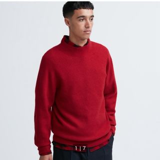 ユニクロ(UNIQLO)の⚠️りんご様専用　UNIQLO スフレヤーンモックネックセーターレッド M(ニット/セーター)