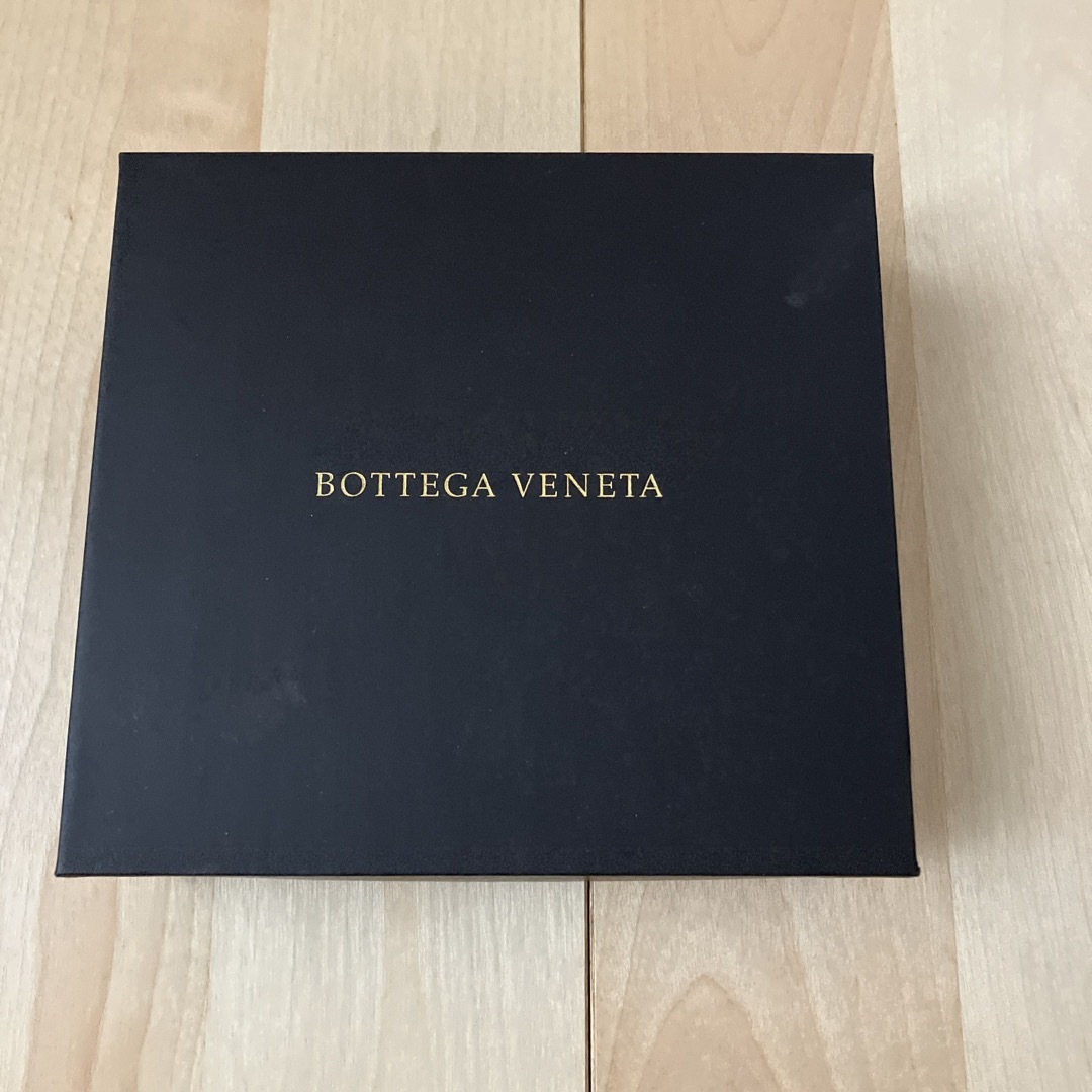 Bottega Veneta(ボッテガヴェネタ)のボッテガヴェネタ   箱 レディースのバッグ(ショップ袋)の商品写真