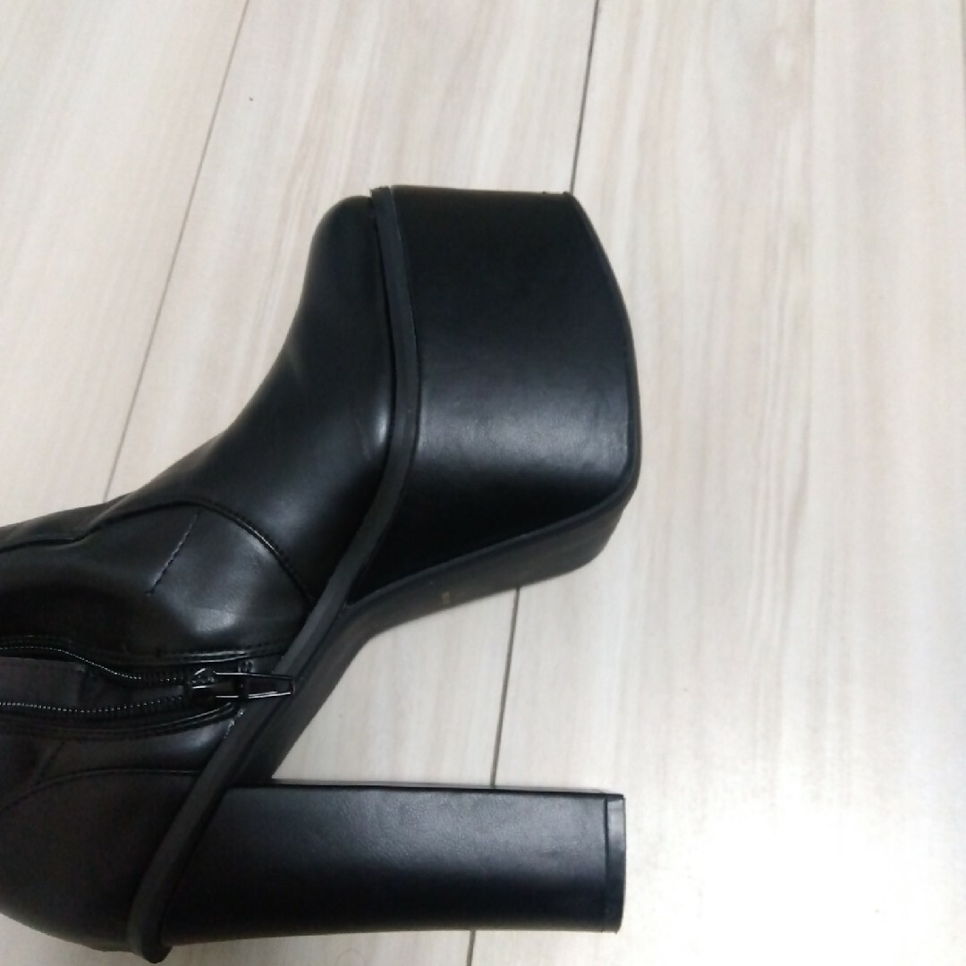 GYDA(ジェイダ)のGYDA バルキーショートブーツ レディースの靴/シューズ(ブーツ)の商品写真