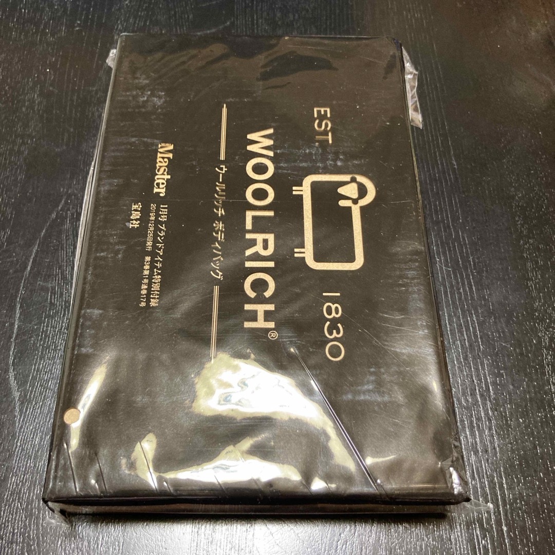 WOOLRICH(ウールリッチ)の新品　WOOLRICH ウールリッチ ボディバッグ   メンズのバッグ(ショルダーバッグ)の商品写真