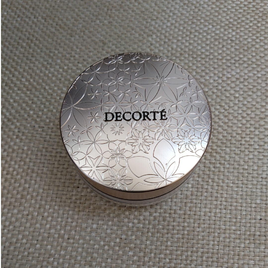 COSME DECORTE(コスメデコルテ)のコスメデコルテ　フェイスパウダー　11 luminary ivory コスメ/美容のベースメイク/化粧品(フェイスパウダー)の商品写真