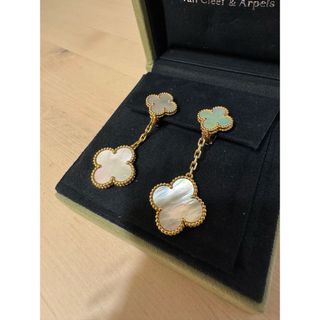 ヴァンクリーフアンドアーペル(Van Cleef & Arpels)の専用 ヴァンクリーフ ピアス 2モチーフ  アルハンブラ マジック(ピアス)