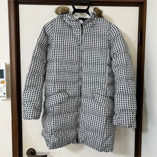 ユニクロ(UNIQLO)のUNIQLO 女の子用中綿フード付きハーフコート size150(コート)