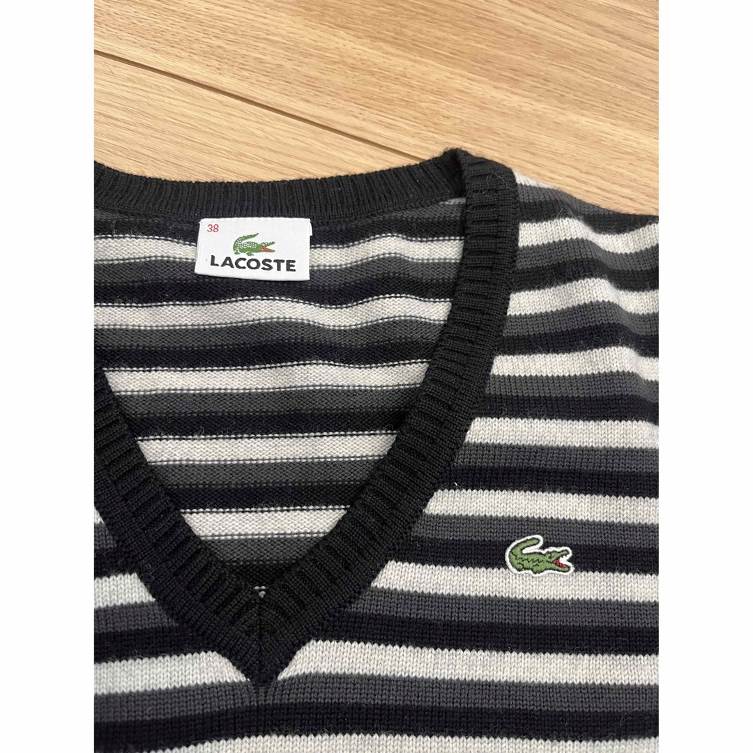 LACOSTE(ラコステ)の未使用ラコステＶネックニットsize38 レディースのトップス(ニット/セーター)の商品写真