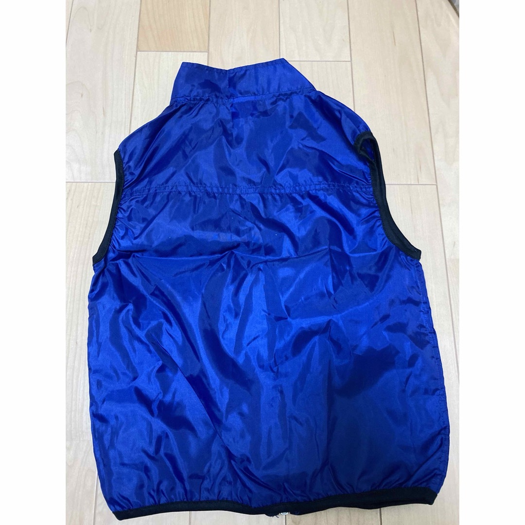 ジップアップベスト　新品　タグ付き　130 キッズ/ベビー/マタニティのキッズ服女の子用(90cm~)(ジャケット/上着)の商品写真