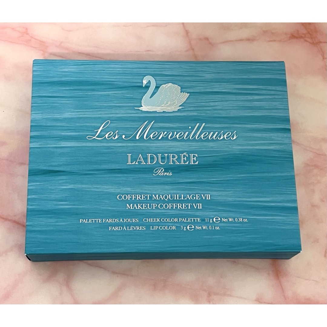 Les Merveilleuses LADUREE(レメルヴェイユーズラデュレ)のレ・メルヴェイユーズ ラデュレ　白鳥コフレ　102イエベカラー コスメ/美容のキット/セット(コフレ/メイクアップセット)の商品写真