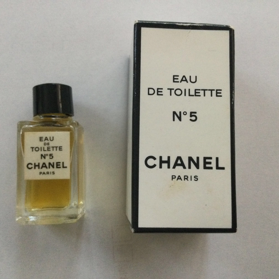 CHANEL(シャネル)のシャネル CHANEL  コスメ/美容のベースメイク/化粧品(アイシャドウ)の商品写真