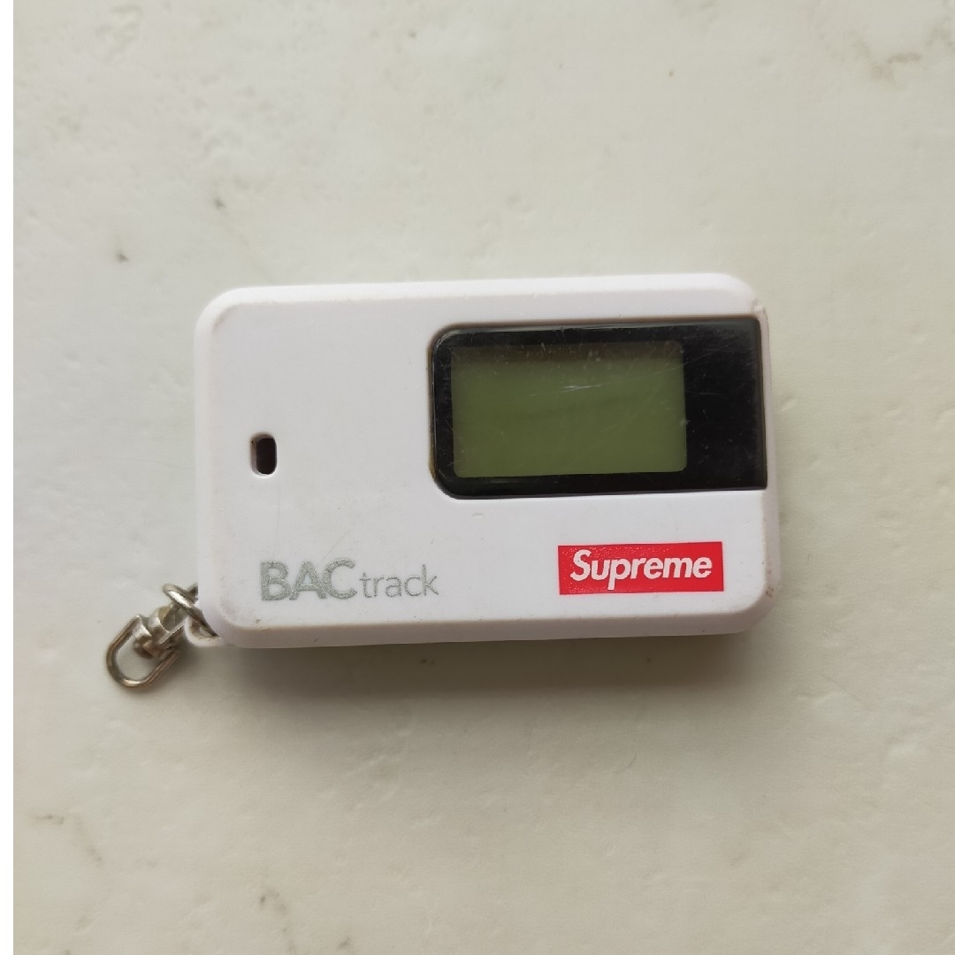 Supreme(シュプリーム)のSupreme BACtrack Go Keychain アルコールチェッカー インテリア/住まい/日用品のキッチン/食器(アルコールグッズ)の商品写真