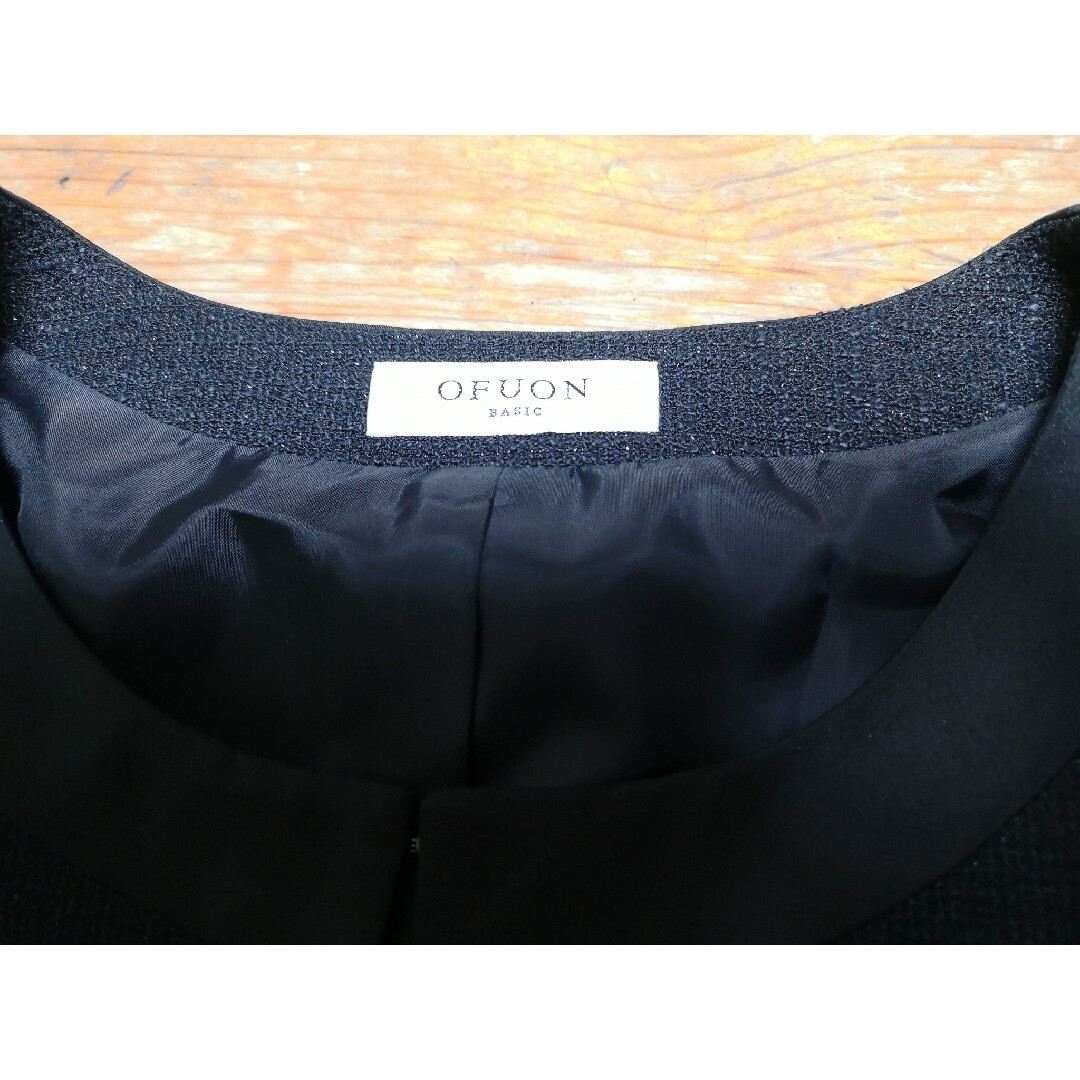 OFUON(オフオン)のOFUON BASIC　フォーマルスーツ　黒ベースにラメ入セットアップ　ブラック レディースのフォーマル/ドレス(スーツ)の商品写真