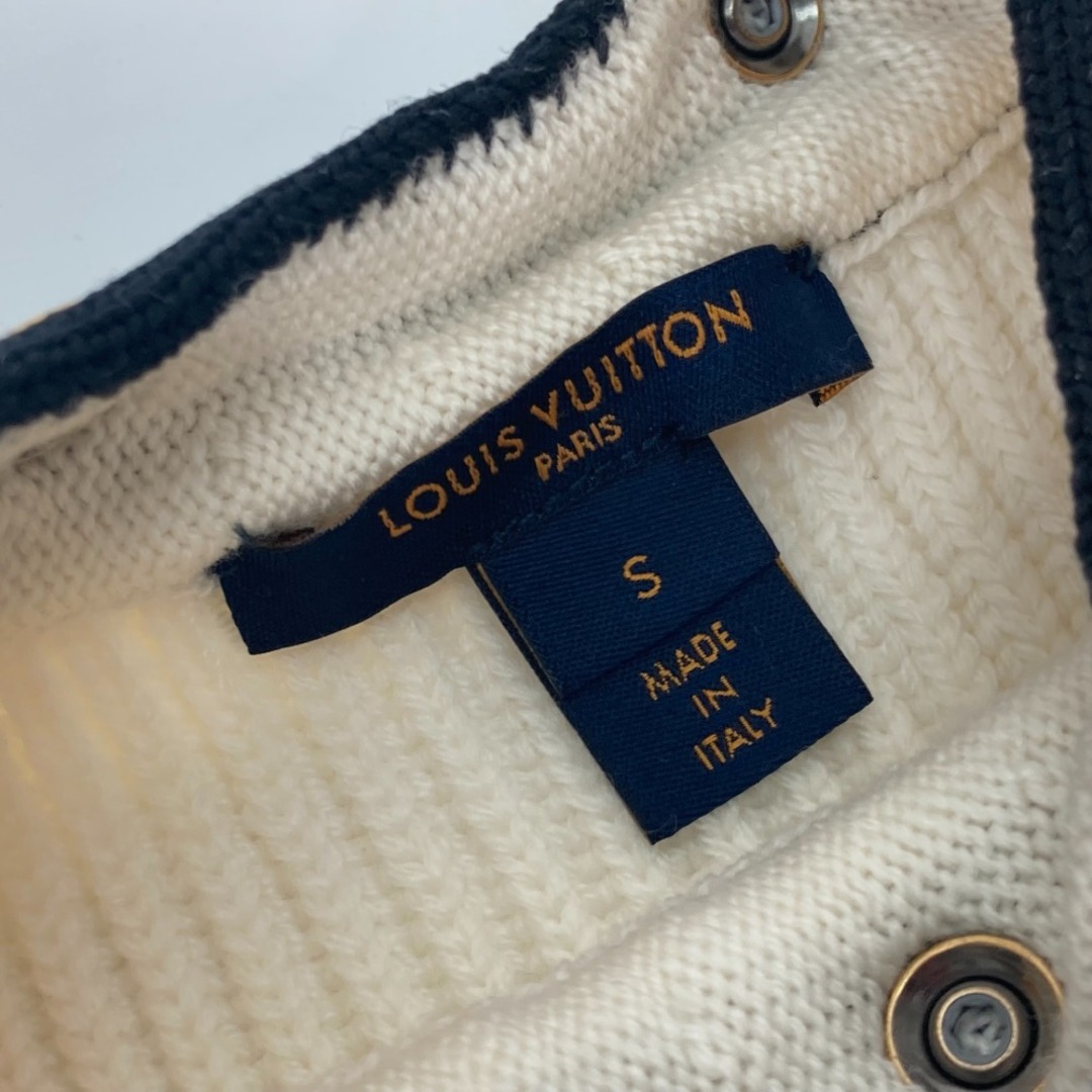 LOUIS VUITTON(ルイヴィトン)のルイヴィトン LOUIS VUITTON ボタン タートルネック取り外し可能 長袖 トップス 長袖 バイカラー ニット ウール ホワイト 美品 レディースのトップス(ニット/セーター)の商品写真