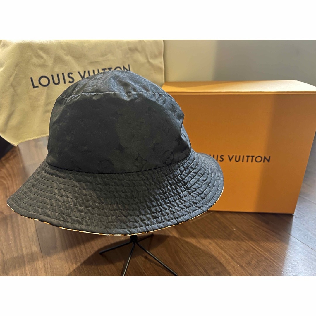 LOUIS VUITTON(ルイヴィトン)のLOUISVITTON︎ ✿ 21SSリバーシブルバケットハット レディースの帽子(ハット)の商品写真