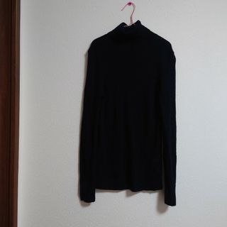 ユニクロ(UNIQLO)のUNIQLO タートルネックニット wool100%(ニット/セーター)