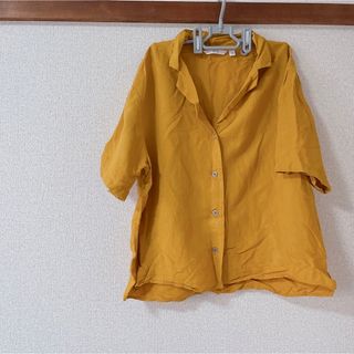 ユニクロ(UNIQLO)のブラウス(シャツ/ブラウス(半袖/袖なし))