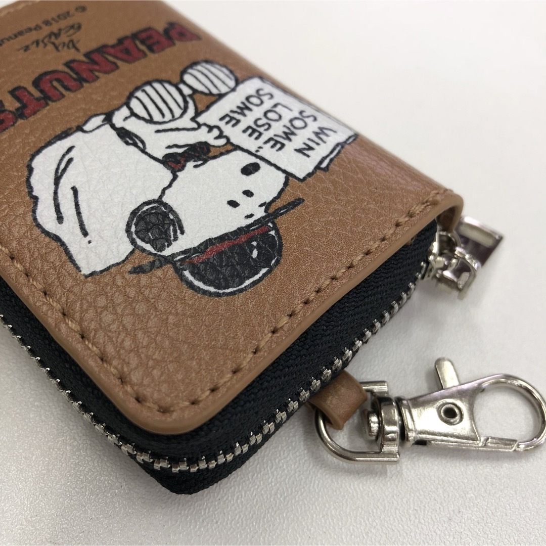 SNOOPY(スヌーピー)のスヌーピー スマートキーケース ブラウンSN161 新品 レディースのファッション小物(キーケース)の商品写真