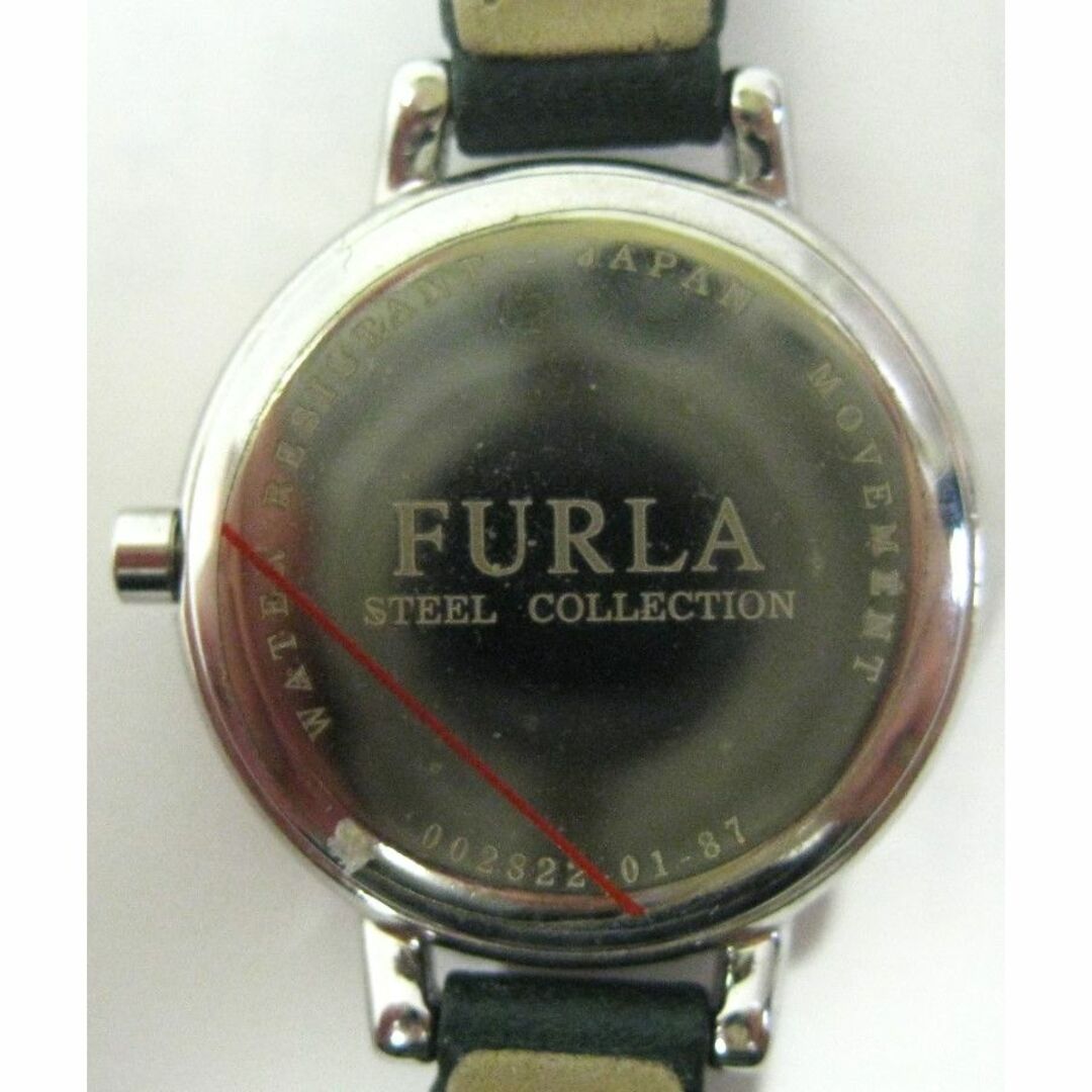 Furla(フルラ)のほぼ未使用フルラFURLAスワロフスキー石入モスグリーン002822-01-87 レディースのファッション小物(腕時計)の商品写真