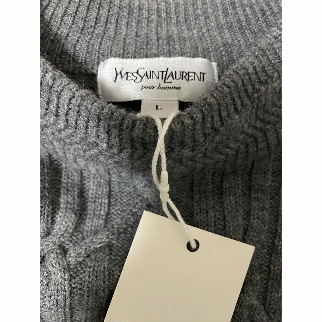 タグ付き・未使用】YVES SAINT LAURENT グレー セーター タグ付き・未使用】YVES SAINT LAURENT グレー セーター