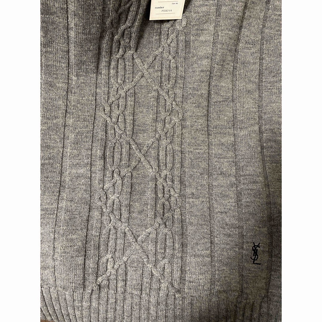 タグ付き・未使用】YVES SAINT LAURENT グレー セーター タグ付き・未使用】YVES SAINT LAURENT グレー セーター