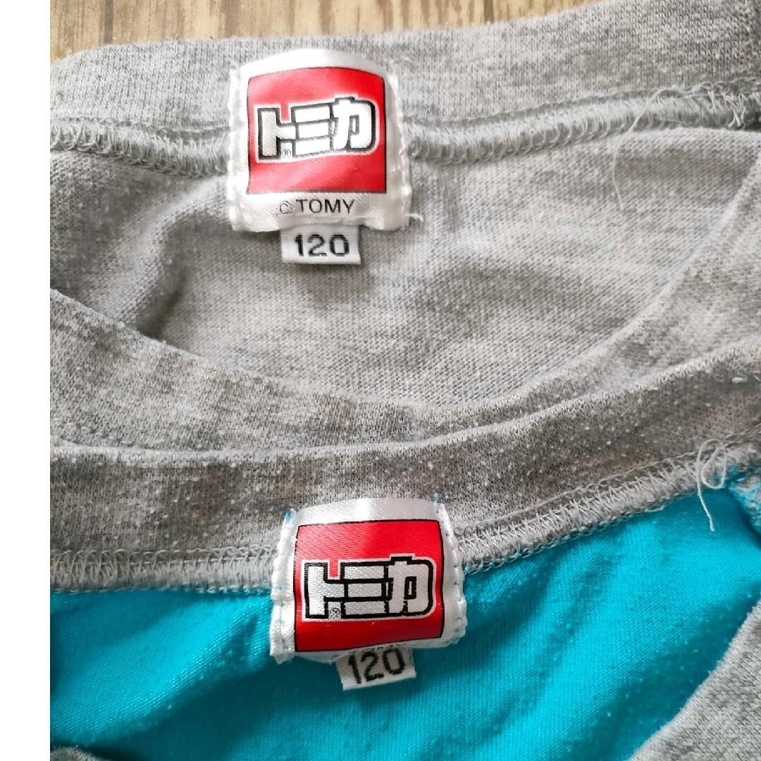 Takara Tomy(タカラトミー)のトミカ　半袖　長袖　120　光るパジャマ キッズ/ベビー/マタニティのキッズ服男の子用(90cm~)(Tシャツ/カットソー)の商品写真