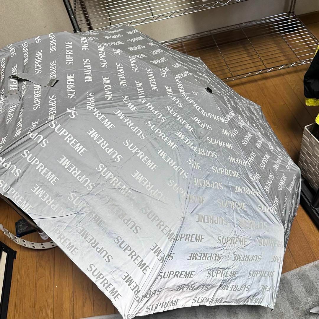 Supreme(シュプリーム)のSupreme × ShedRain Reflective Umbrella メンズのファッション小物(傘)の商品写真