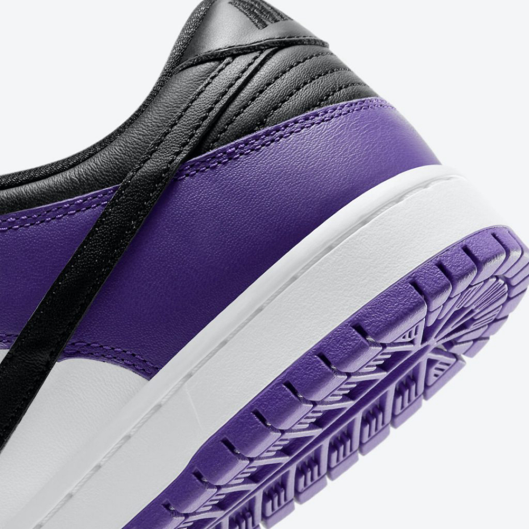 NIKE(ナイキ)のNIKE SB DUNK LOW COURT PURPLE メンズの靴/シューズ(スニーカー)の商品写真