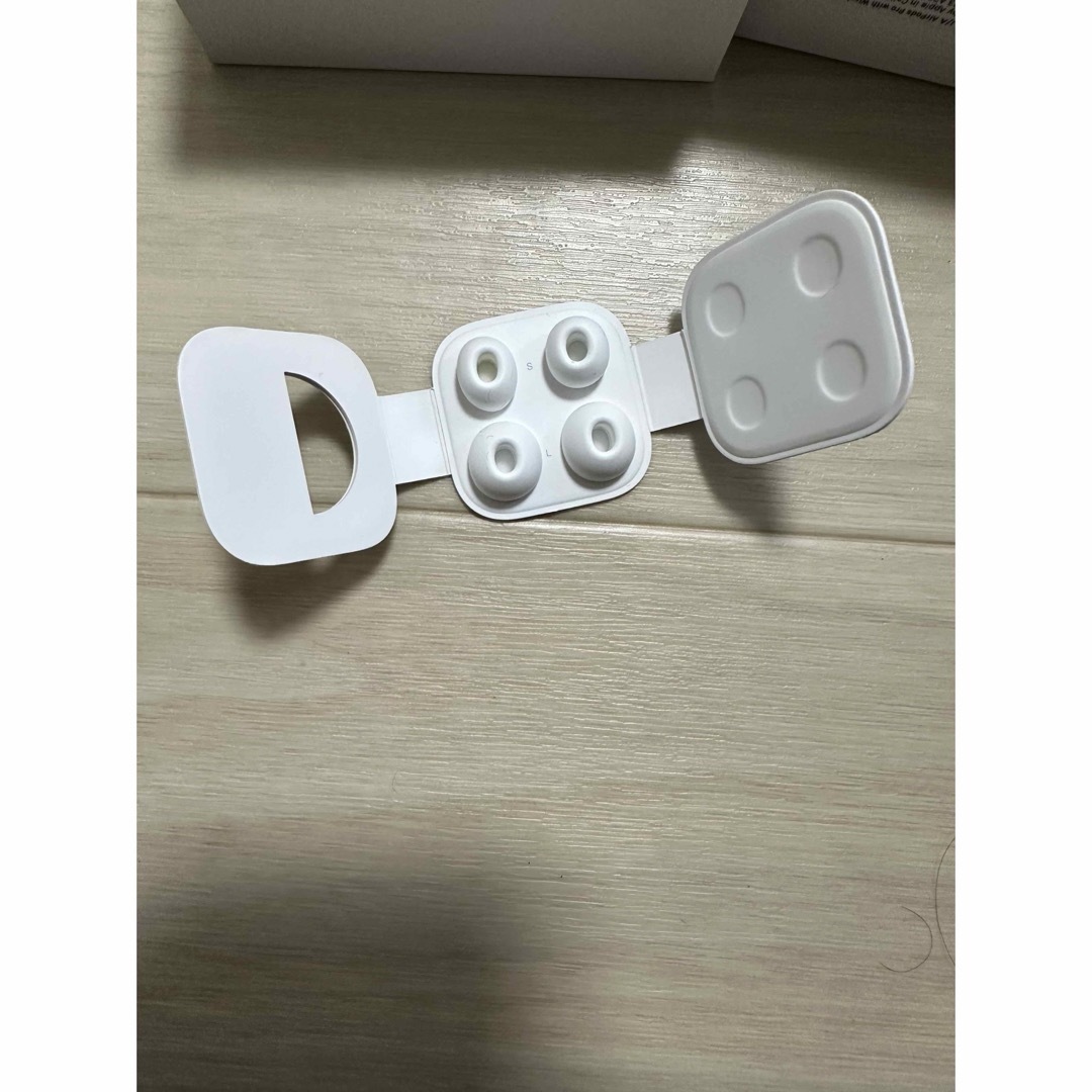 Apple(アップル)のAPPLE AirPods Pro 第1世代 スマホ/家電/カメラのオーディオ機器(ヘッドフォン/イヤフォン)の商品写真