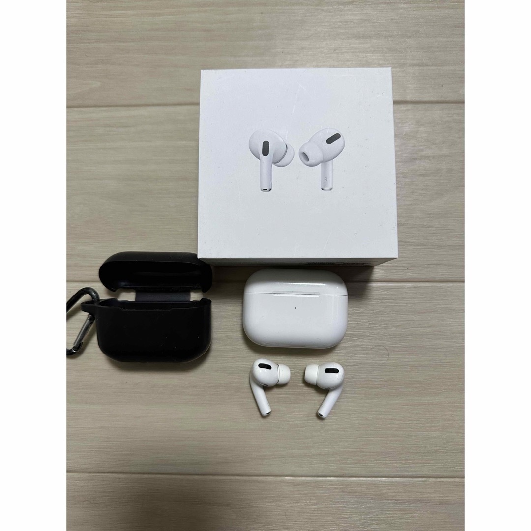 Apple(アップル)のAPPLE AirPods Pro 第1世代 スマホ/家電/カメラのオーディオ機器(ヘッドフォン/イヤフォン)の商品写真