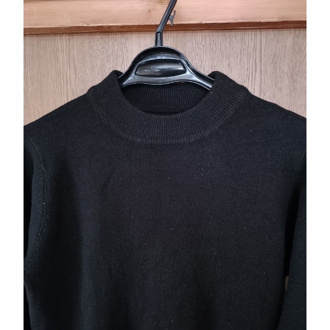 しまむら(シマムラ)のレディース　ニット　セーター　ブラック　黒　ハイネック　古着　格安　秋冬 レディースのトップス(ニット/セーター)の商品写真